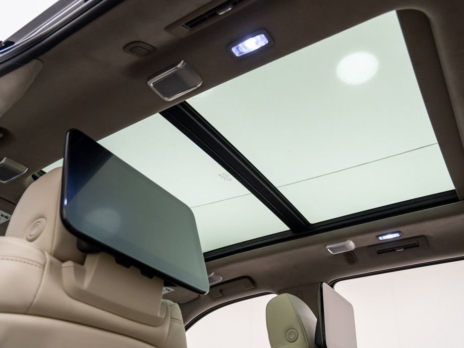 Certified 2024 Cadillac Escalade Sport Platinum w/ LPO, ONYX Package image 21