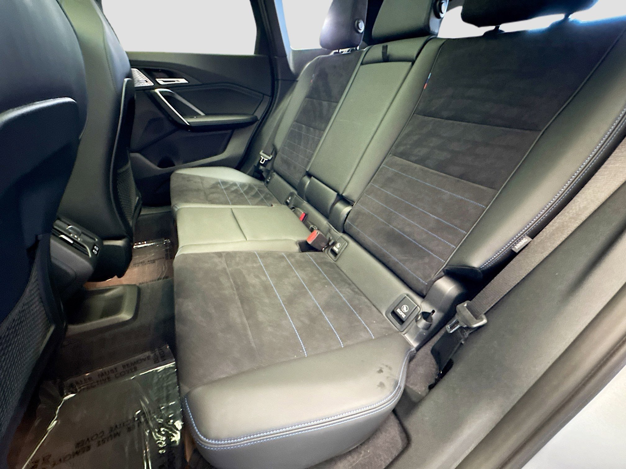 Used 2024 BMW X1 M35i w/ Premium Package image 12