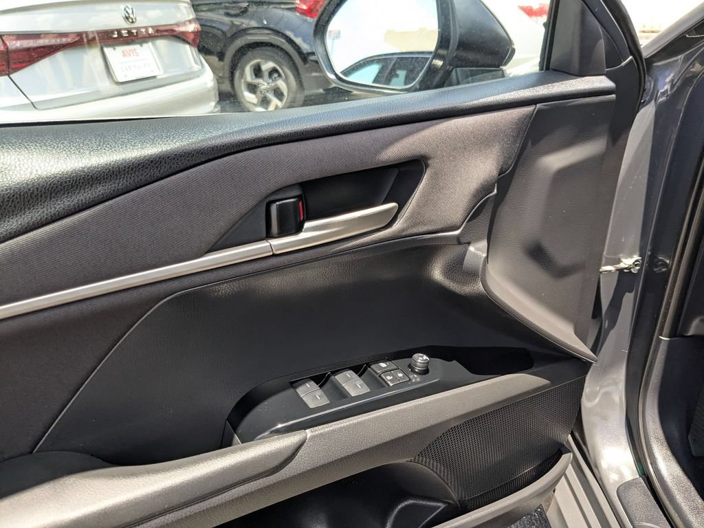 Used 2025 Toyota Camry LE FWD image 14