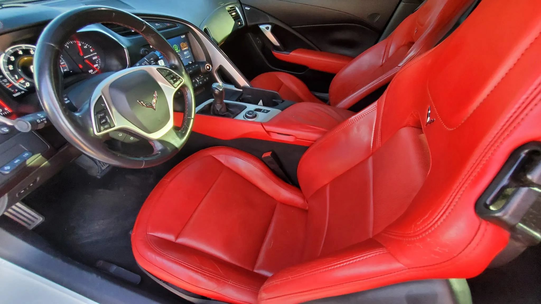 Used 2015 Chevrolet Corvette Stingray Coupe w/ 2LT Preferred Equipment Group RWD image 20