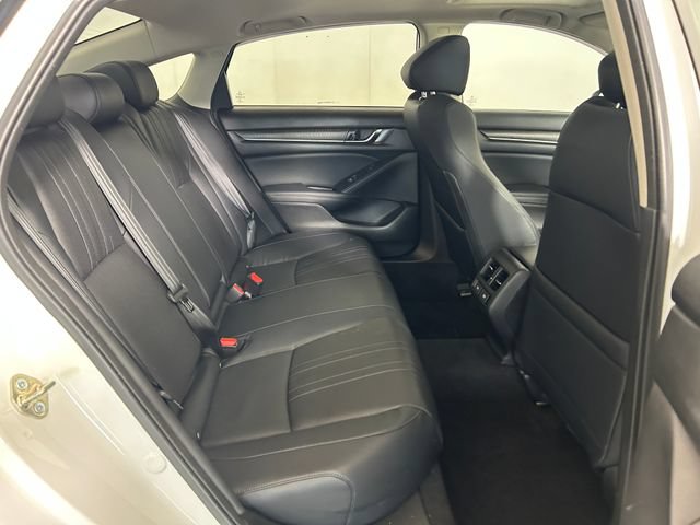 Used 2018 Honda Accord Touring image 27