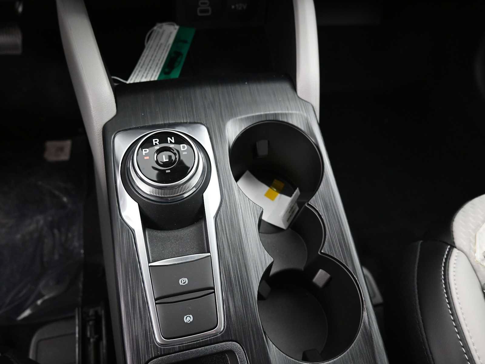 New 2025 Ford Escape SE FWD image 27