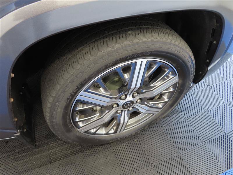 Used 2023 Toyota Sequoia Capstone AWD/4WD image 9