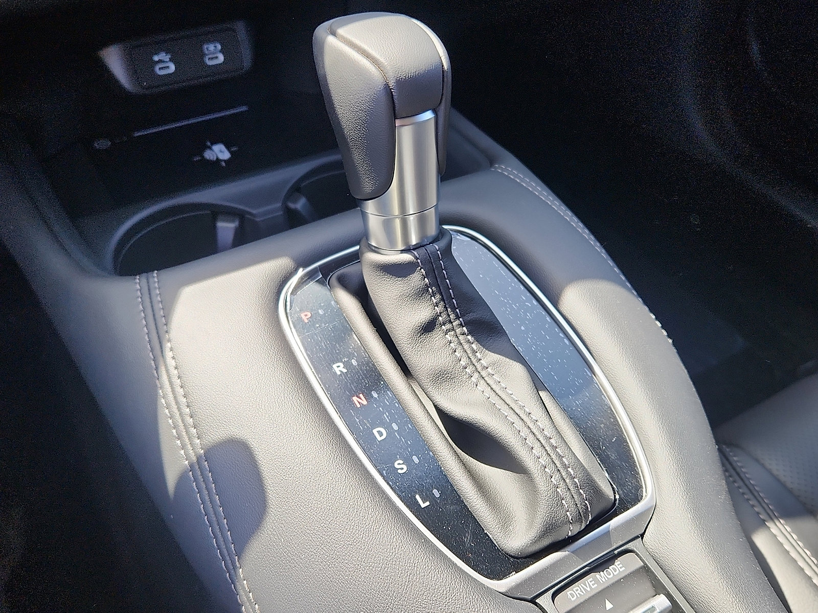 New 2026 Honda HR-V EX-L image 10