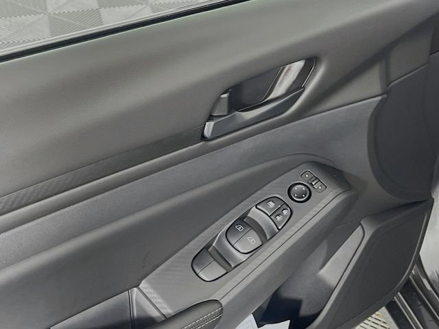 New 2026 Nissan Altima 2.5 SV FWD image 17