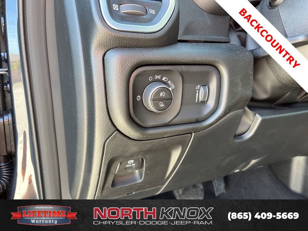 New 2026 RAM 1500 Big Horn w/ Night Edition AWD/4WD image 8