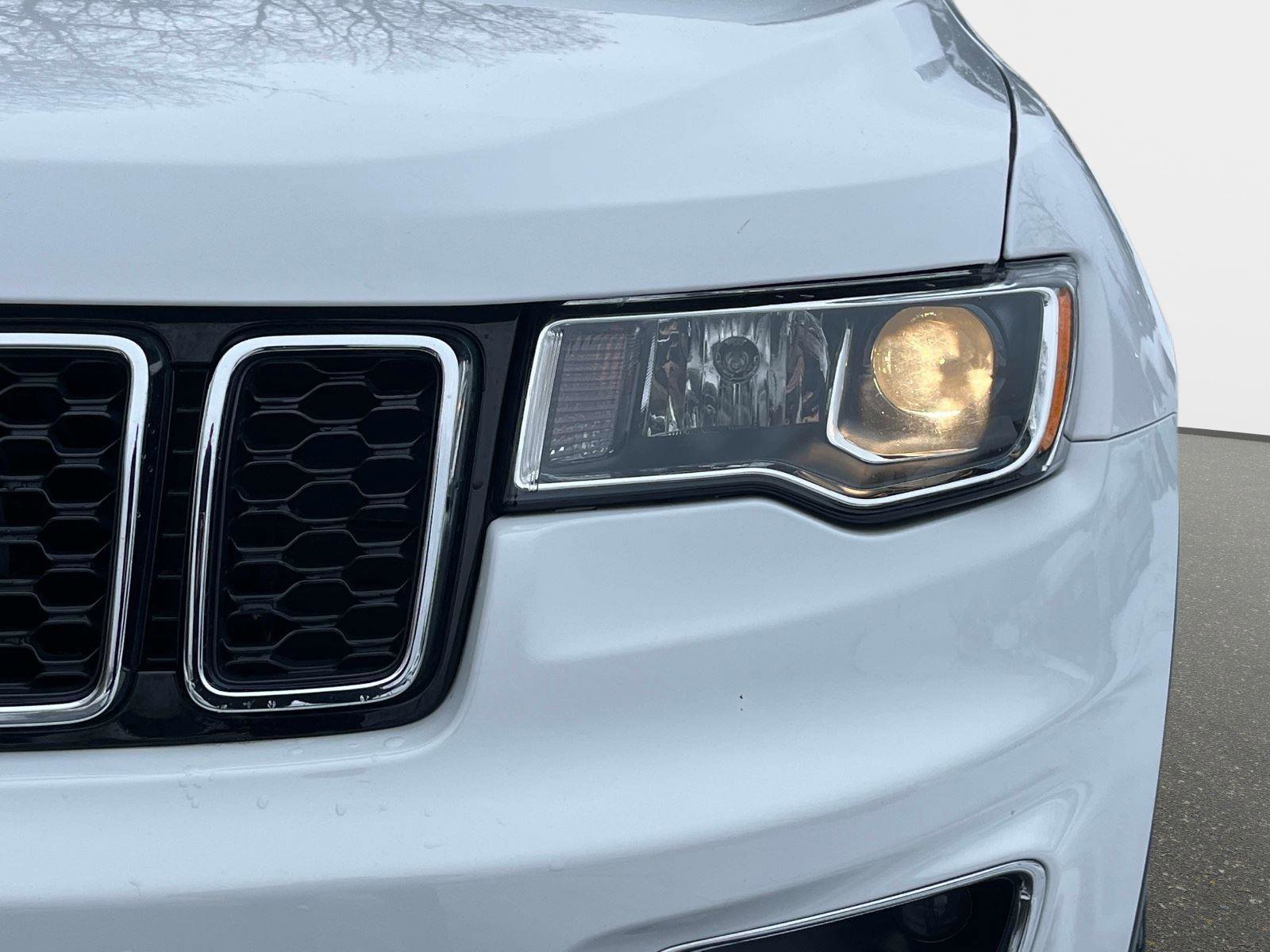 Used 2020 Jeep Grand Cherokee Limited w/ Luxury Group II image 10