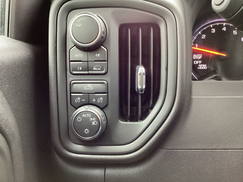 Used 2025 Chevrolet Silverado 1500 Custom AWD/4WD image 22