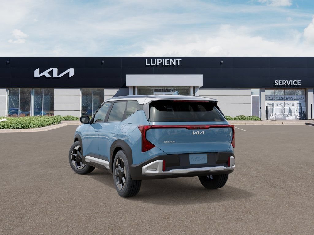 New 2027 Kia Seltos S FWD image 6