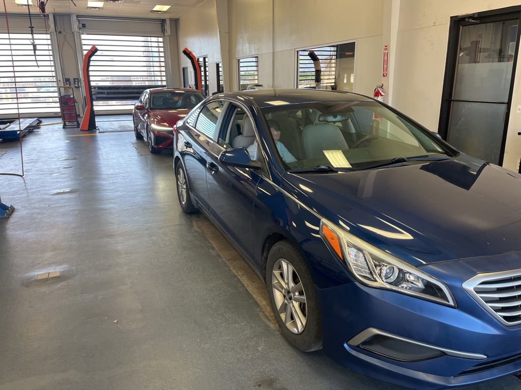 Used 2017 Hyundai Sonata SE