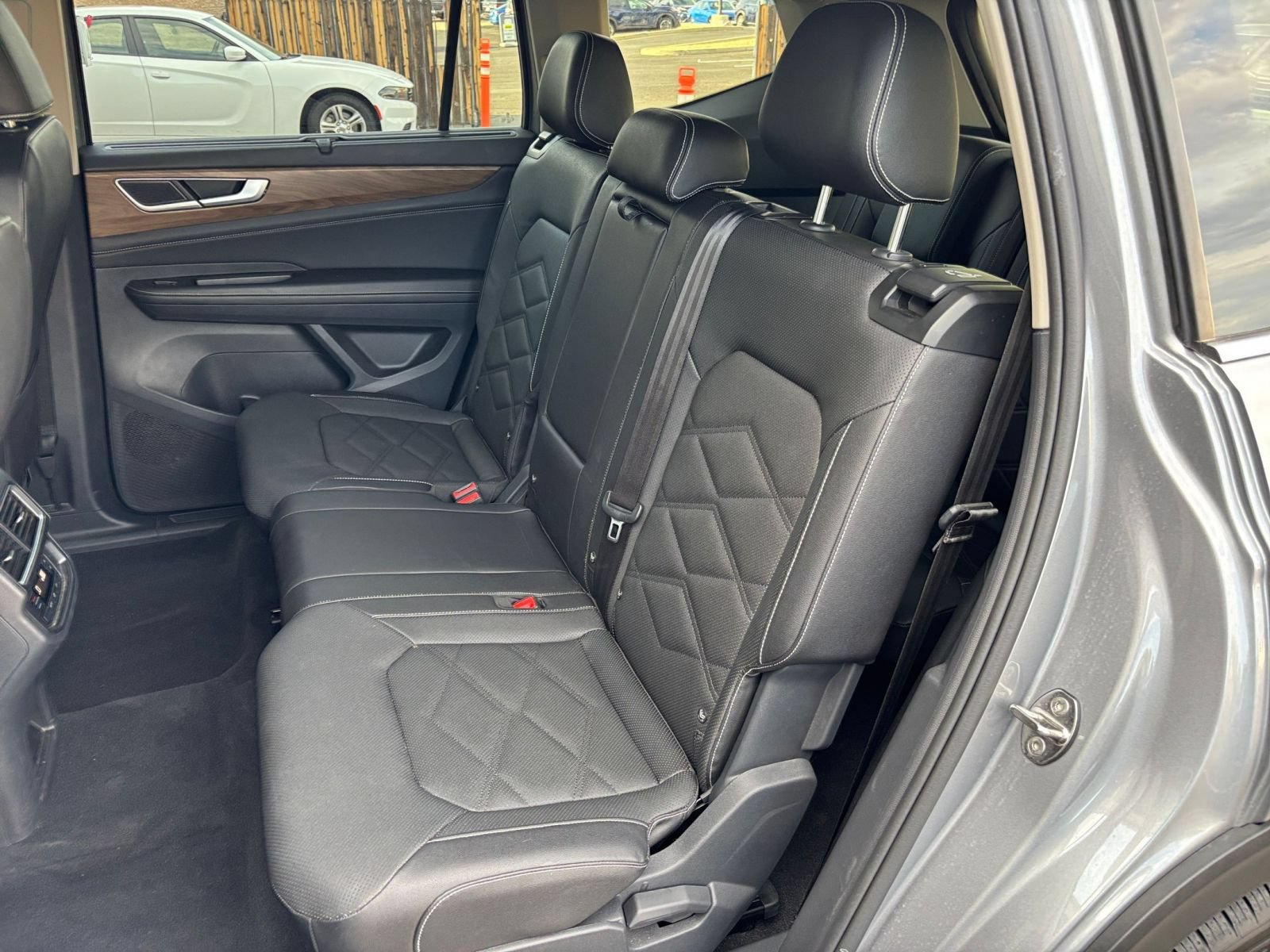 Used 2026 Volkswagen Atlas SE FWD image 41