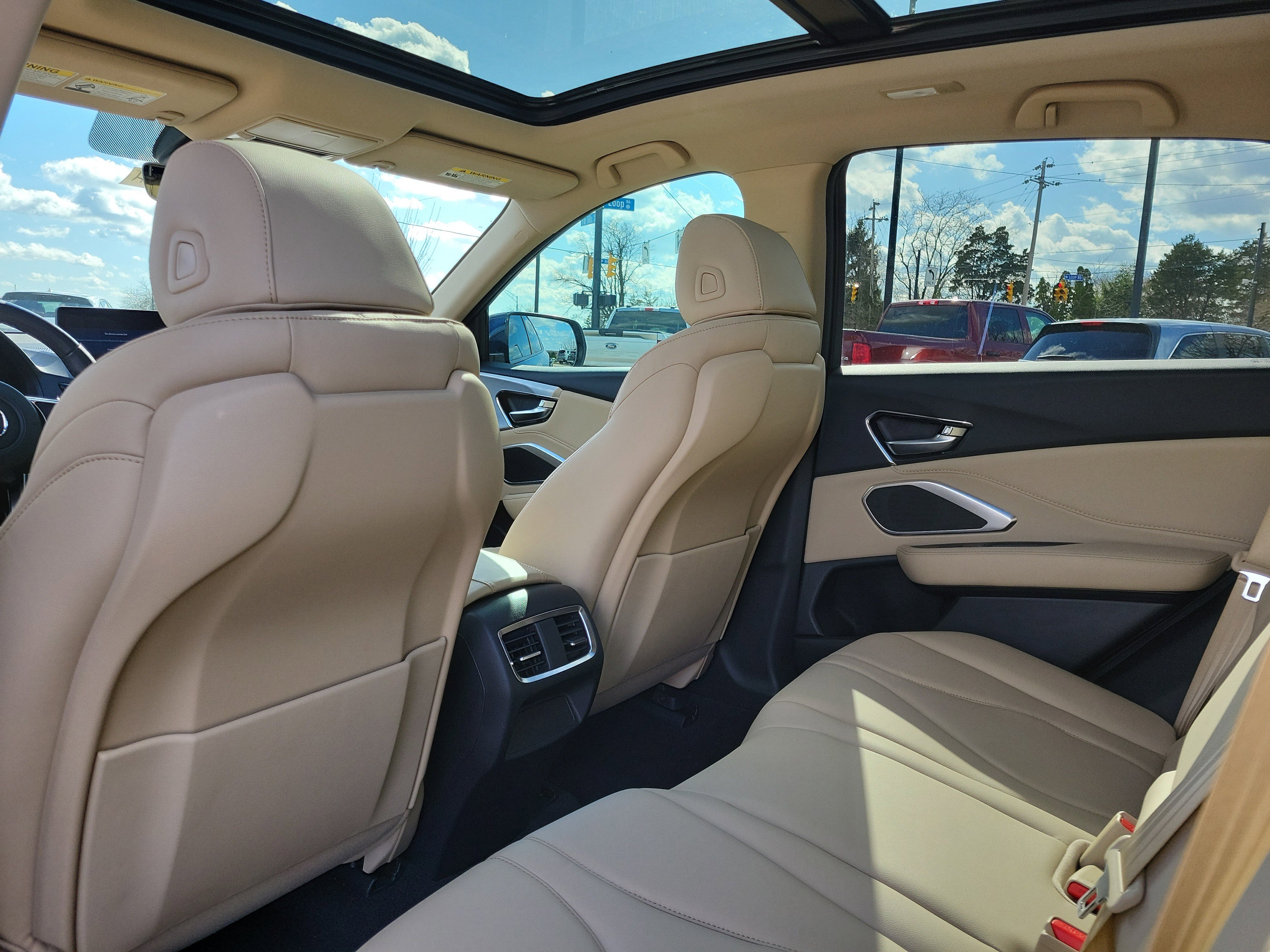 Used 2024 Acura RDX SH-AWD image 15