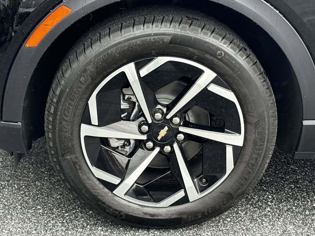 New 2026 Chevrolet Equinox EV LT image 33