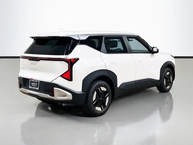New 2027 Kia Seltos LX FWD image 7