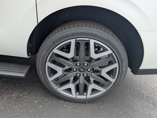 New 2026 Ford Expedition Max Platinum image 23