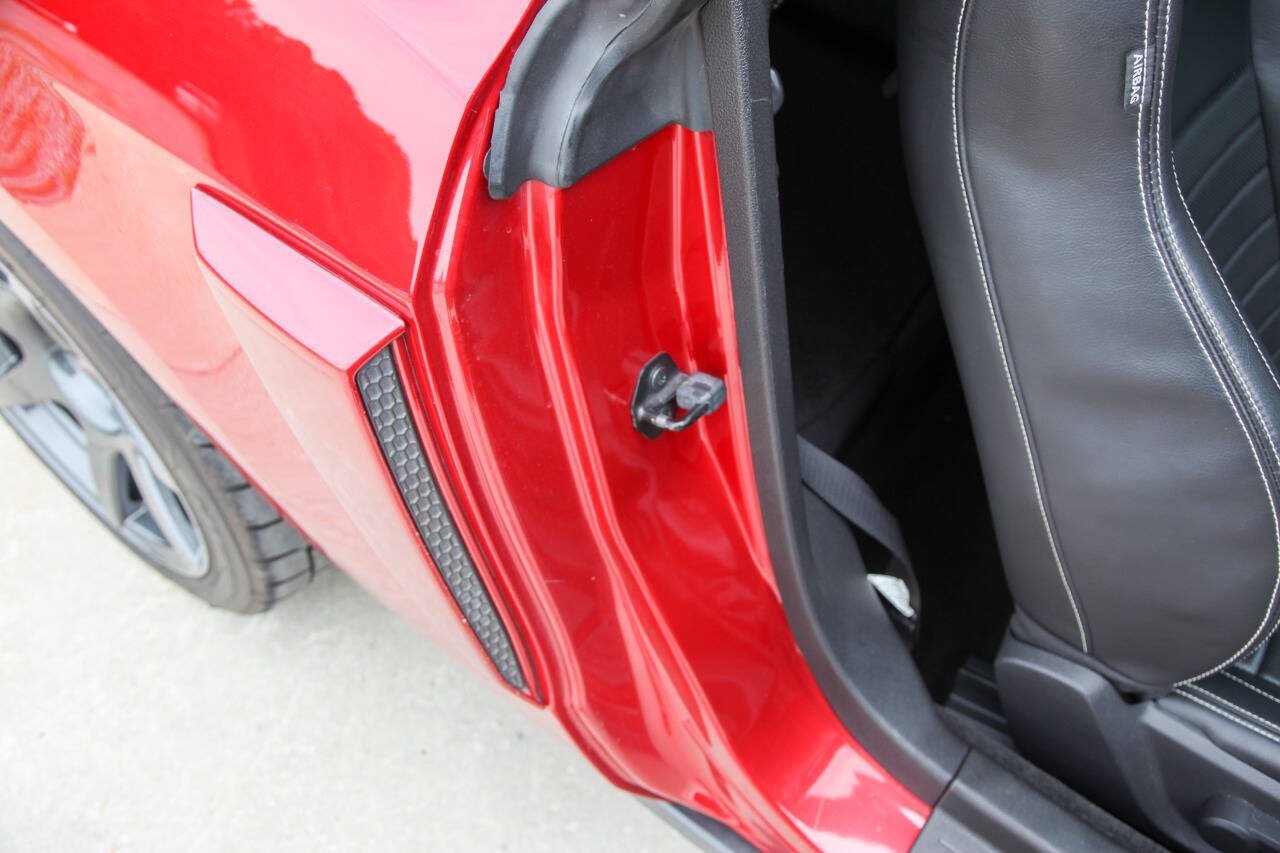 Used 2011 Ford Mustang GT Premium w/ Electronics Pkg RWD image 84