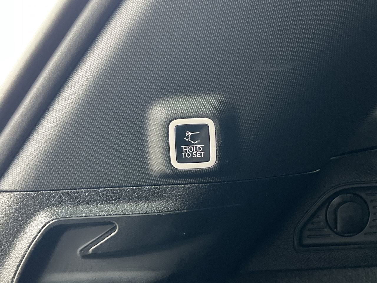 Used 2025 Jeep Grand Cherokee Summit image 41