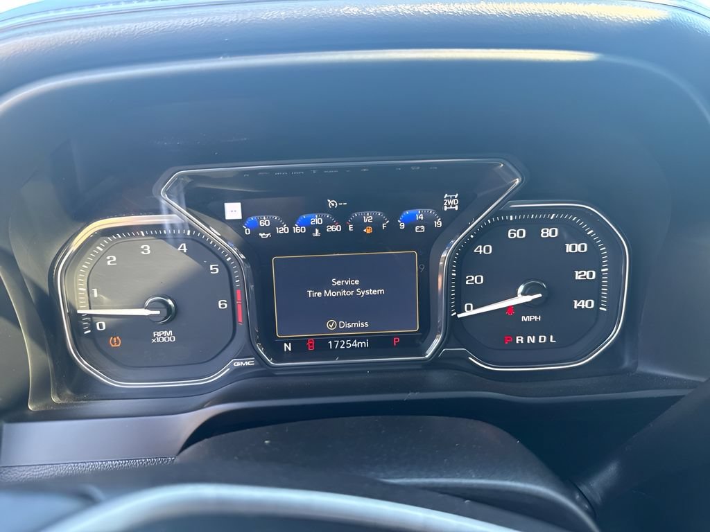 Used 2022 GMC Sierra 1500 Denali w/ Denali Premium Package AWD/4WD image 10