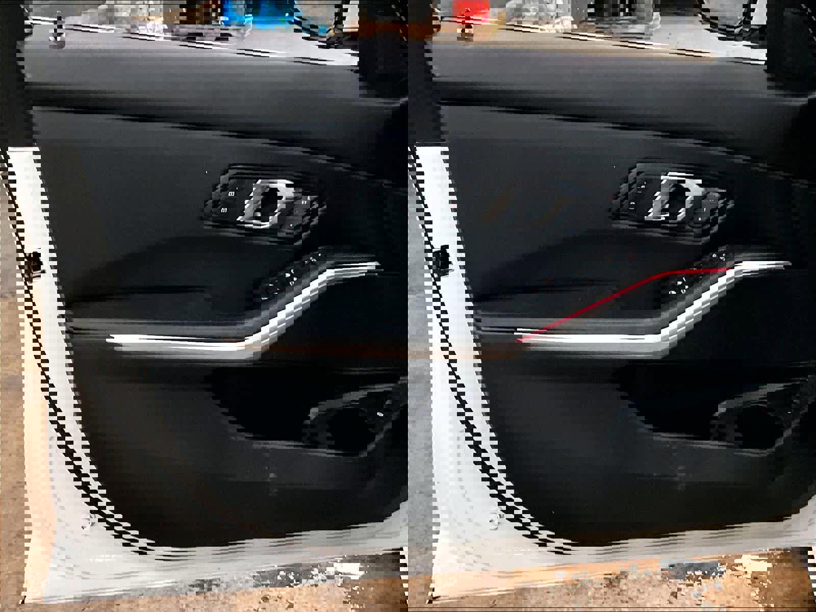 Used 2024 BMW 330i Sedan w/ Convenience Package image 25