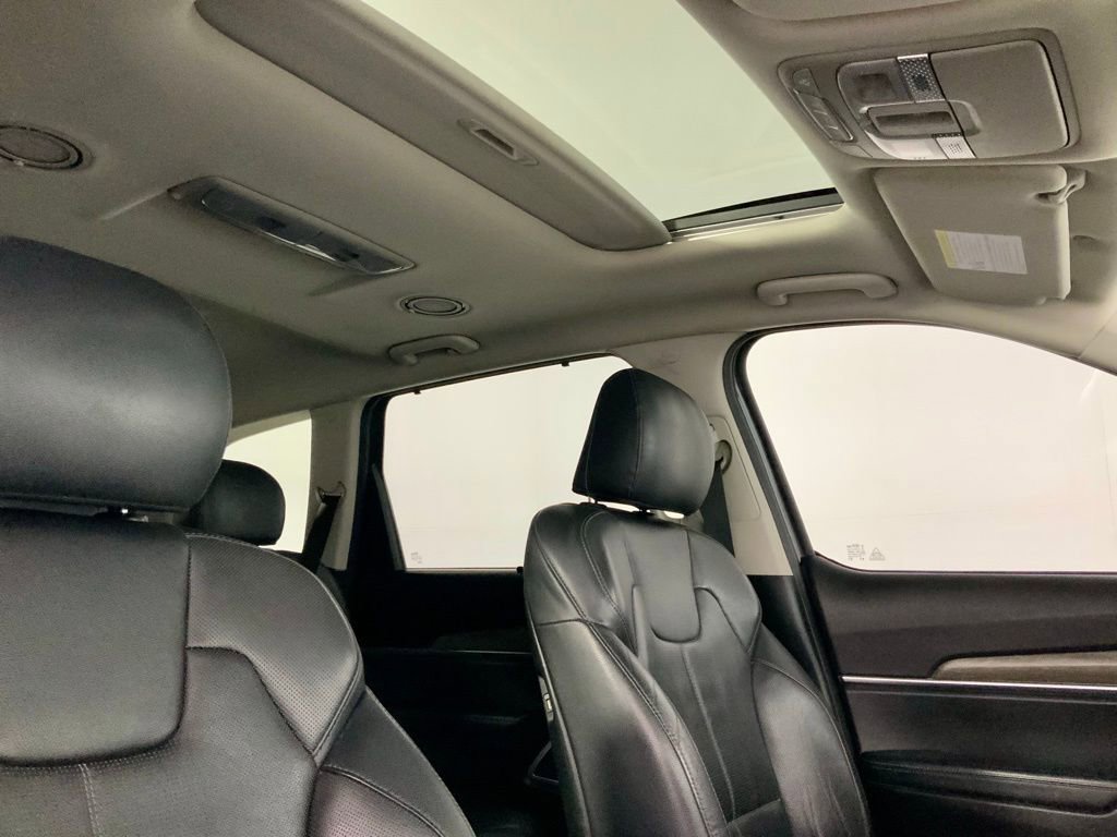 Used 2020 Kia Telluride EX image 2