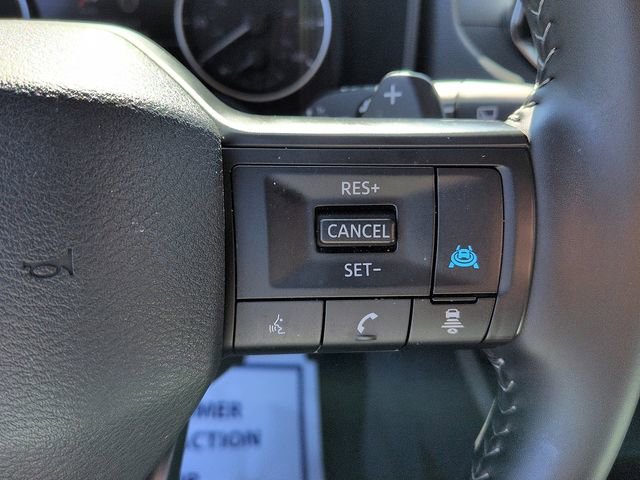 Used 2025 Nissan Rogue SV image 19