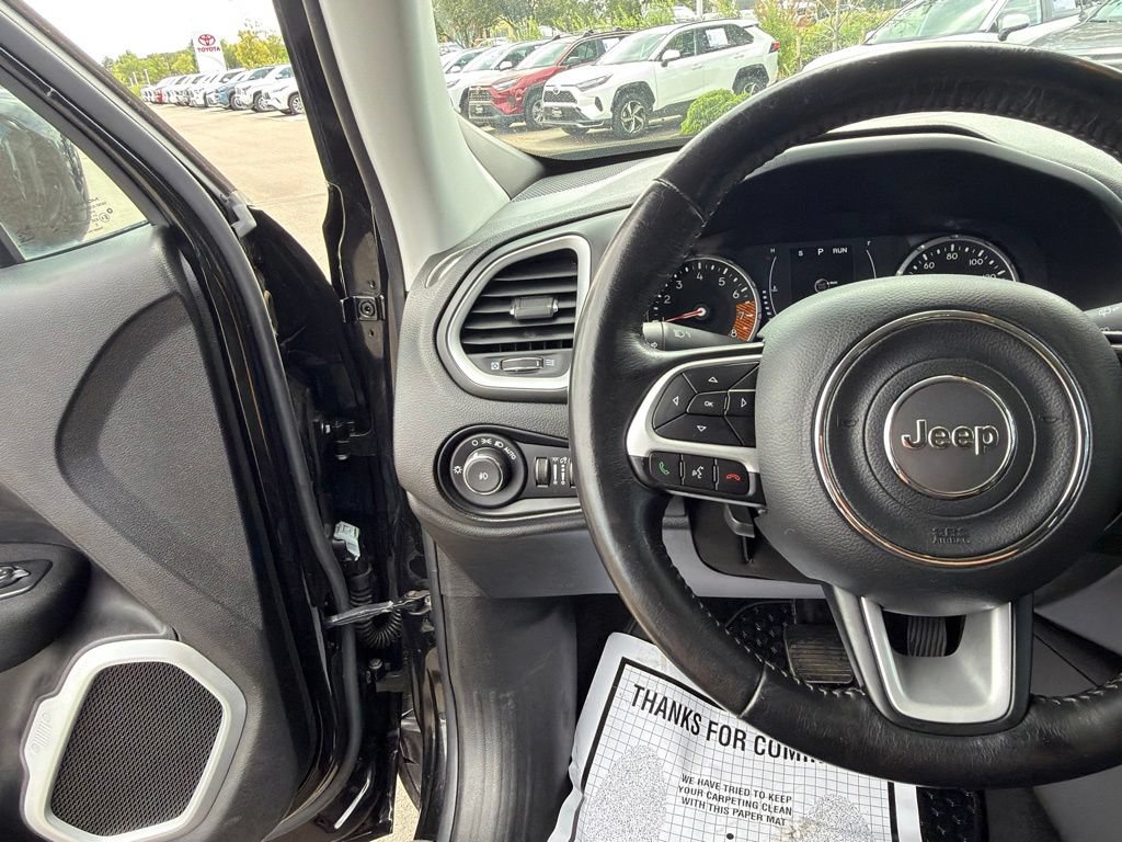 Used 2020 Jeep Renegade Latitude w/ Popular Equipment Group AWD/4WD image 26