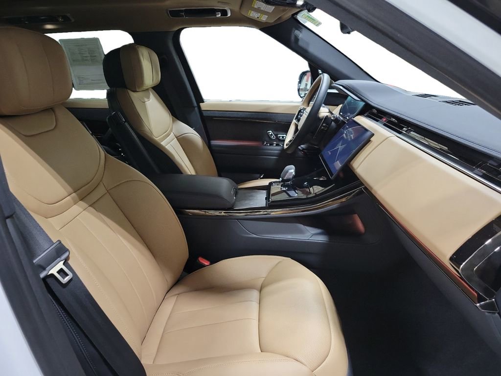Used 2025 Land Rover Range Rover Sport Dynamic SE image 29