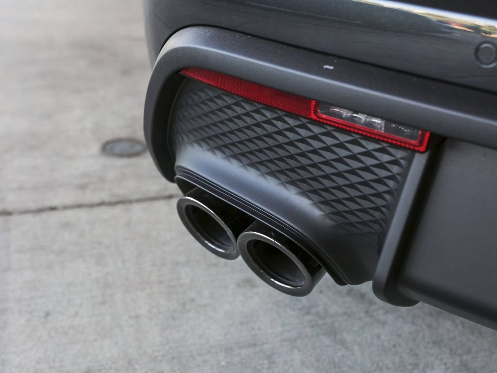 Certified 2026 Porsche Macan AWD/4WD image 13