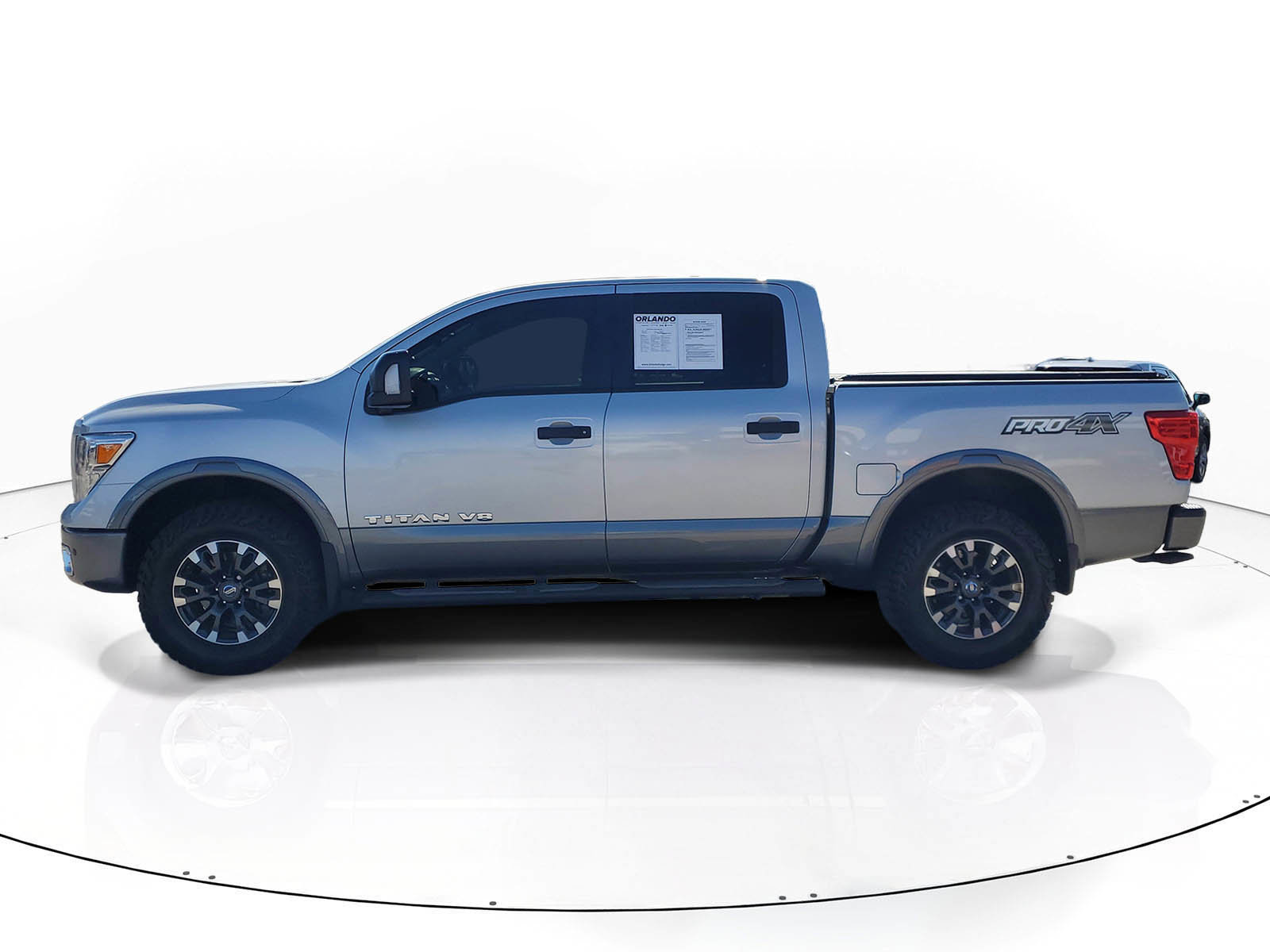 Used 2018 Nissan Titan PRO-4X w/ Pro-4x Convenience Package image 4