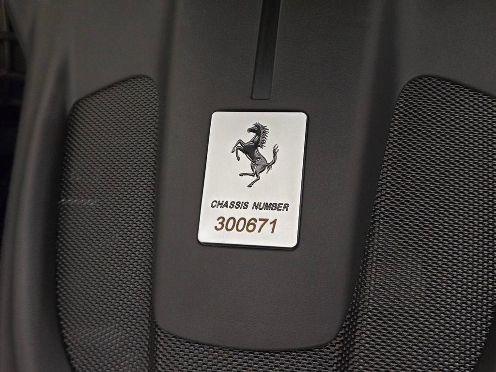 Used 2024 Ferrari Roma RWD image 28