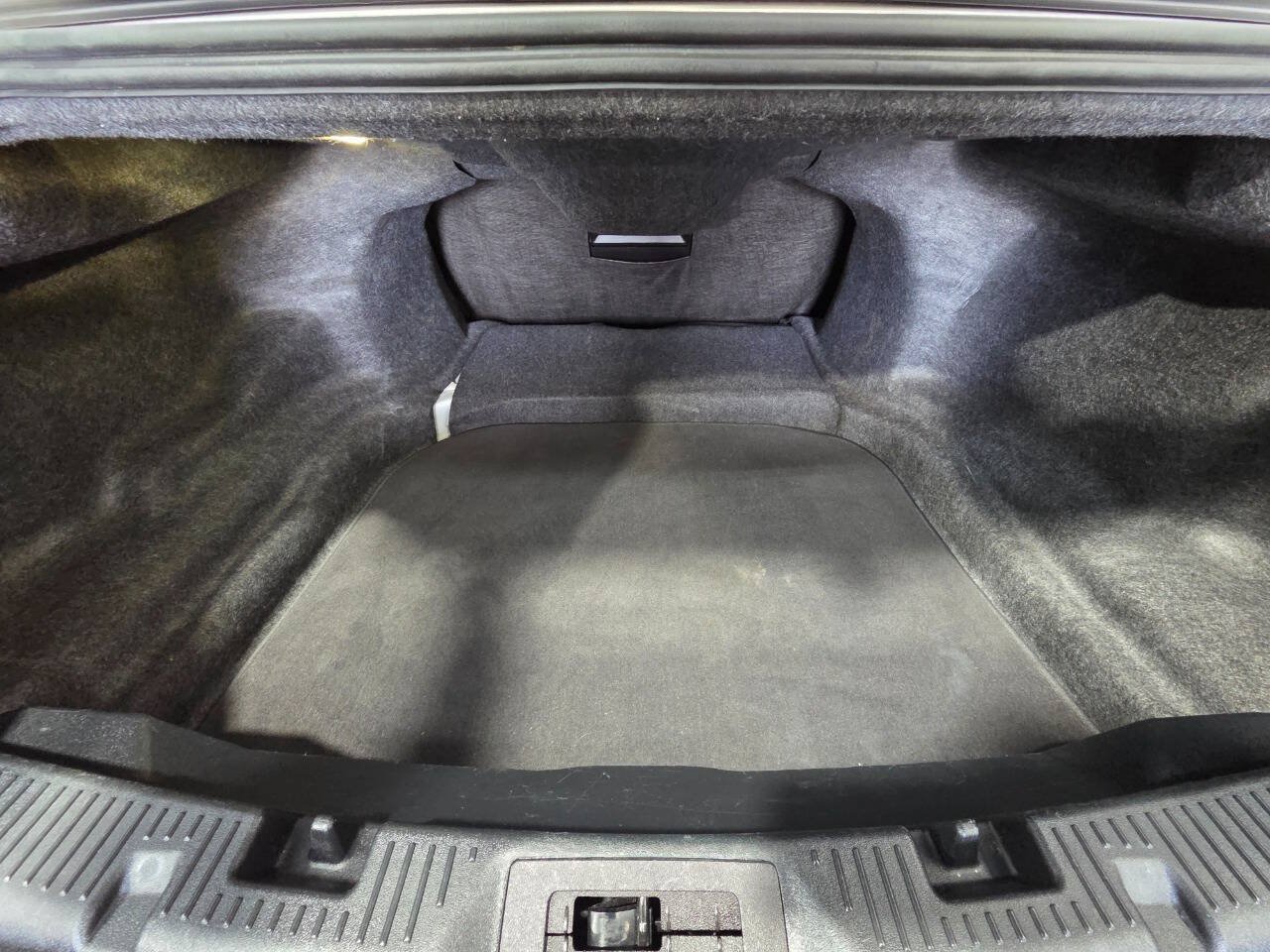 Used 2014 Lincoln MKS AWD w/ Equipment Group 201A image 30
