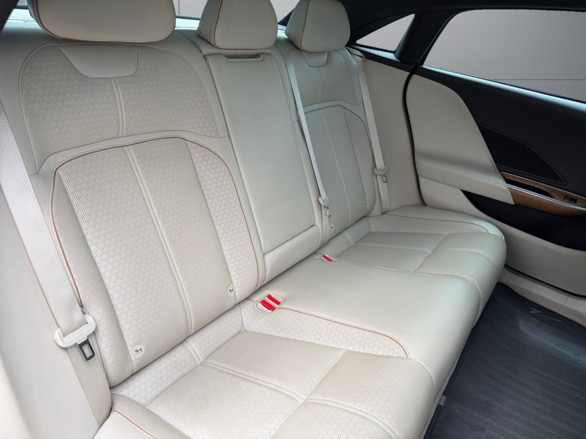 Used 2022 Lucid Air Grand Touring AWD/4WD image 18