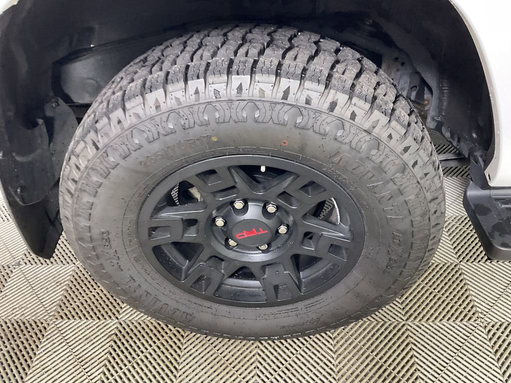 Used 2021 Toyota 4Runner Venture w/ Moonroof Package image 10