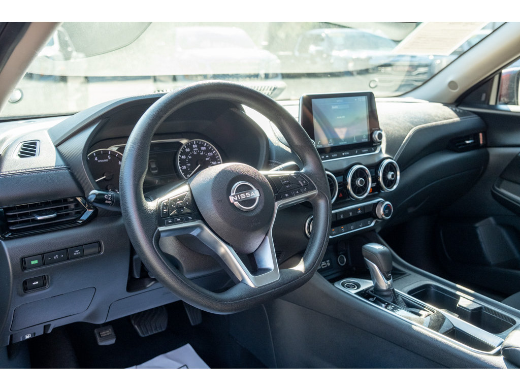Used 2025 Nissan Sentra SV FWD image 11