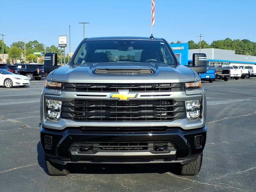 Used 2025 Chevrolet Silverado 2500 Custom w/ Custom Convenience Package AWD/4WD image 2