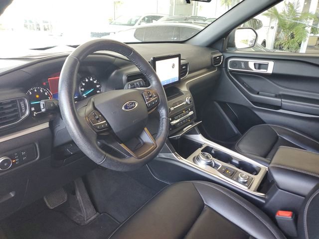 Used 2020 Ford Explorer XLT w/ Equipment Group 202A image 21