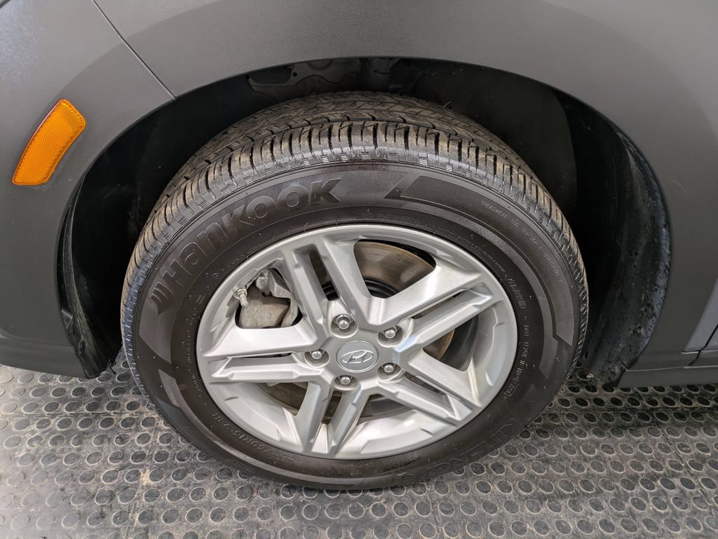 Certified 2023 Hyundai Kona SE AWD/4WD image 7