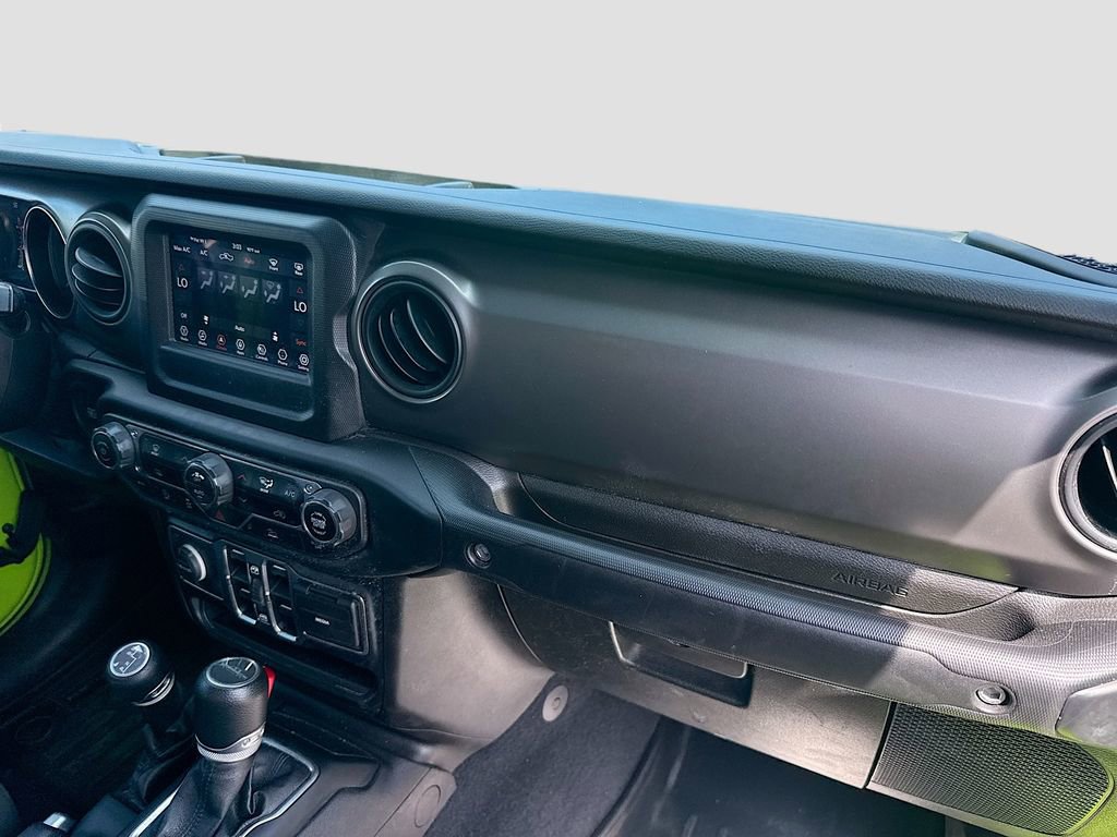 Used 2021 Jeep Gladiator Sport AWD/4WD image 32