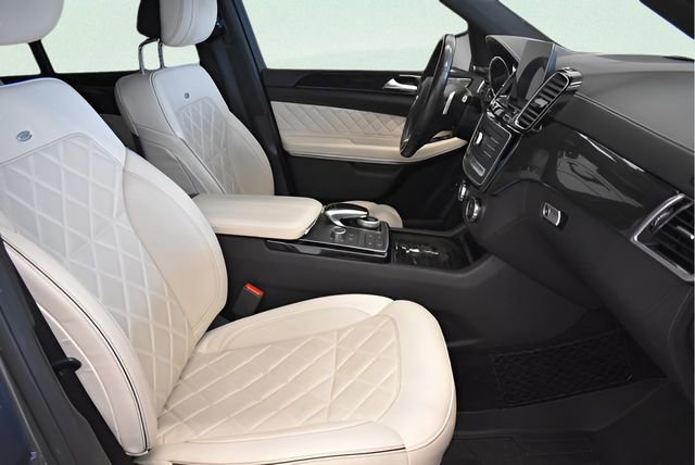 Used 2018 Mercedes-Benz GLS 550 4MATIC image 20