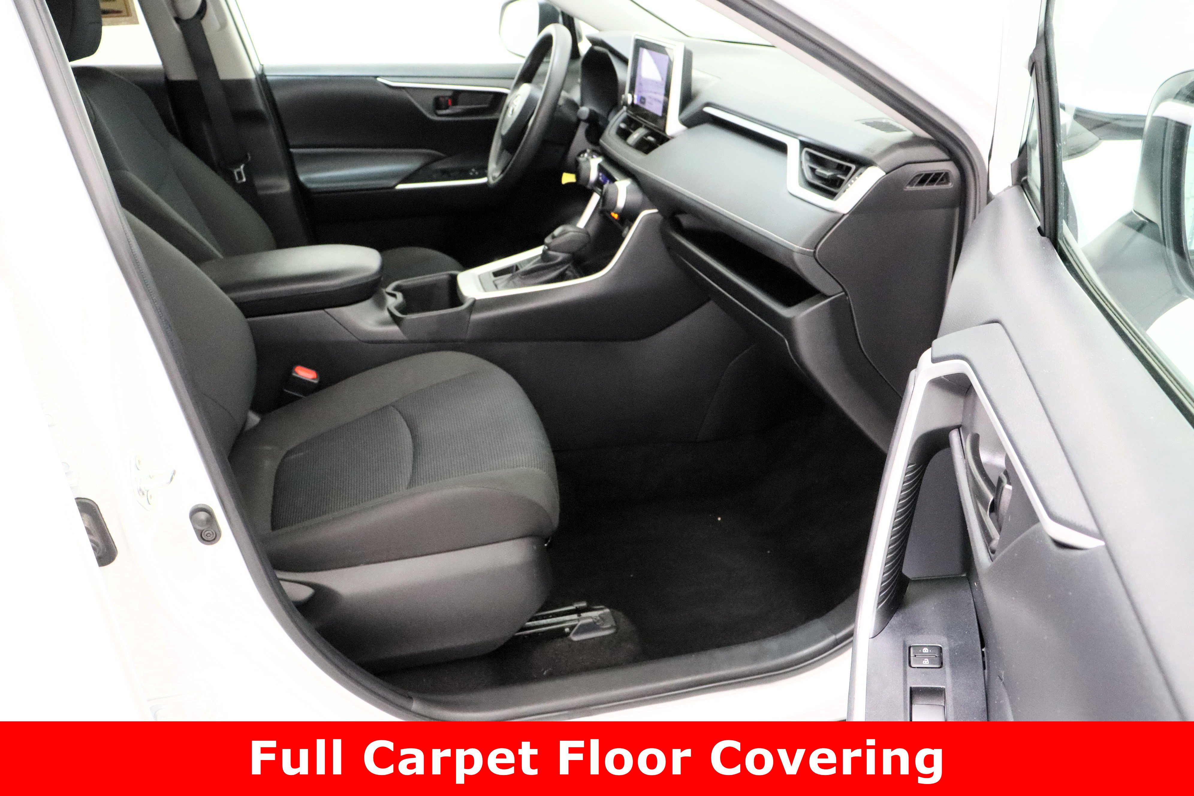 Used 2024 Toyota RAV4 LE image 33