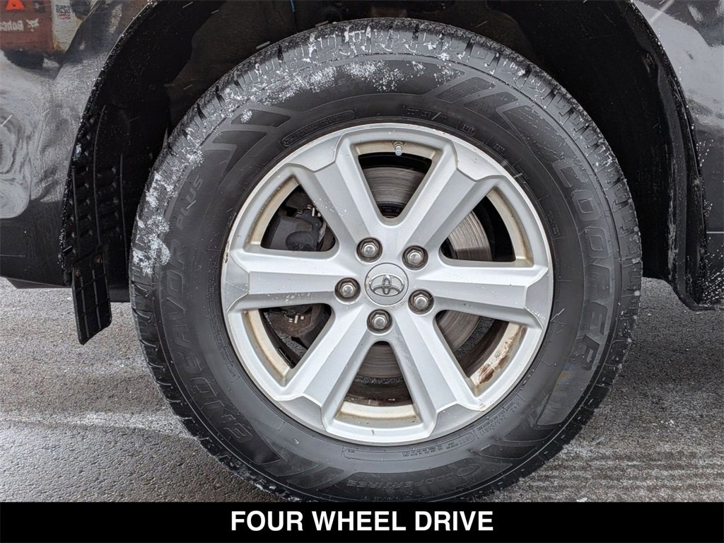 Used 2010 Toyota Highlander 4WD image 14