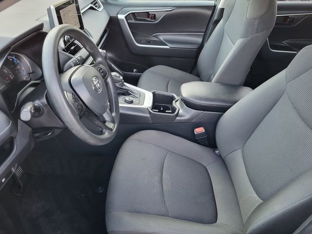 Used 2025 Toyota RAV4 LE image 17