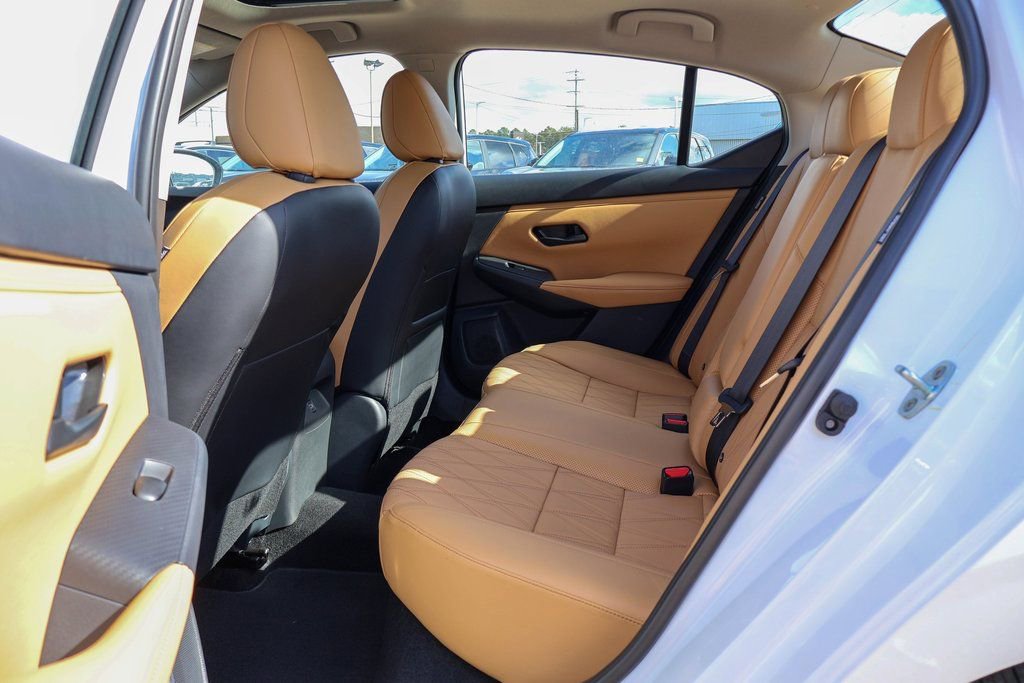 New 2025 Nissan Sentra SV image 8