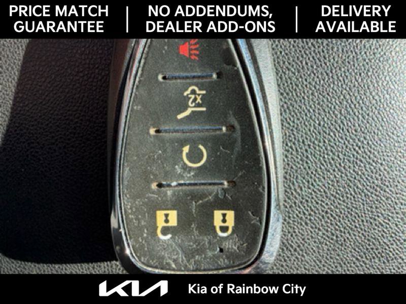 Used 2023 Chevrolet Equinox LT image 34