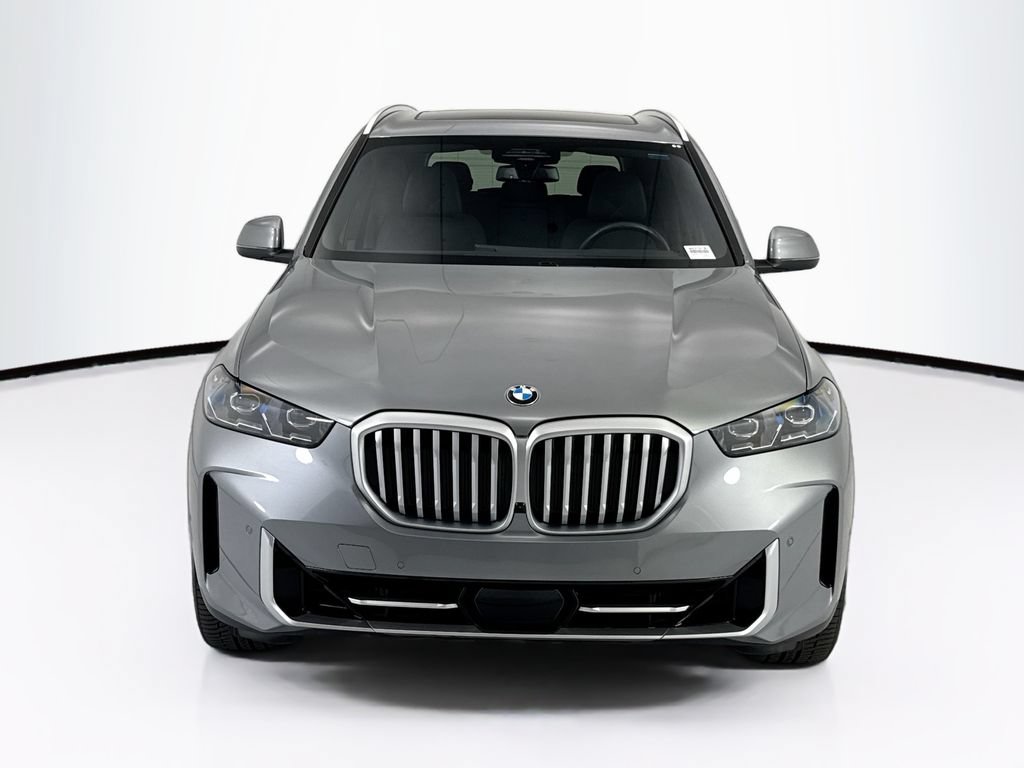 Certified 2026 BMW X5 xDrive40i AWD/4WD image 2
