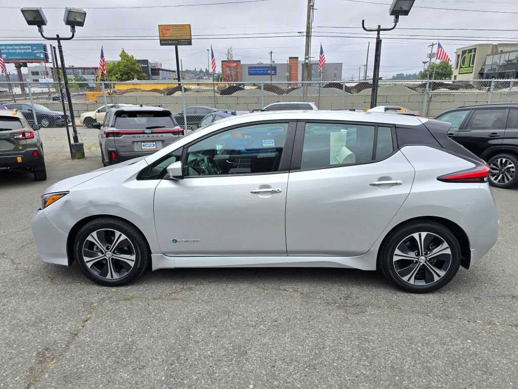 Used 2018 Nissan Leaf SV w/ Protection Package FWD image 6