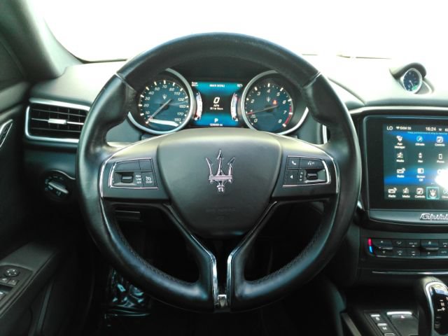 Used 2017 Maserati Ghibli RWD image 31