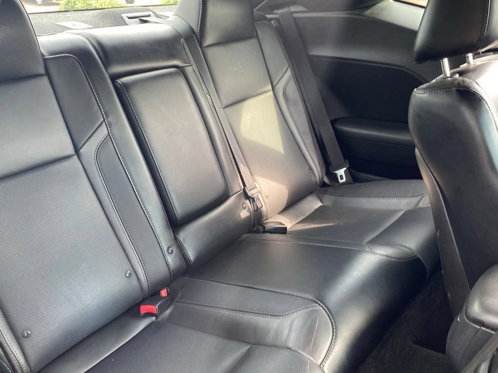 Used 2015 Dodge Challenger R/T Plus RWD image 14