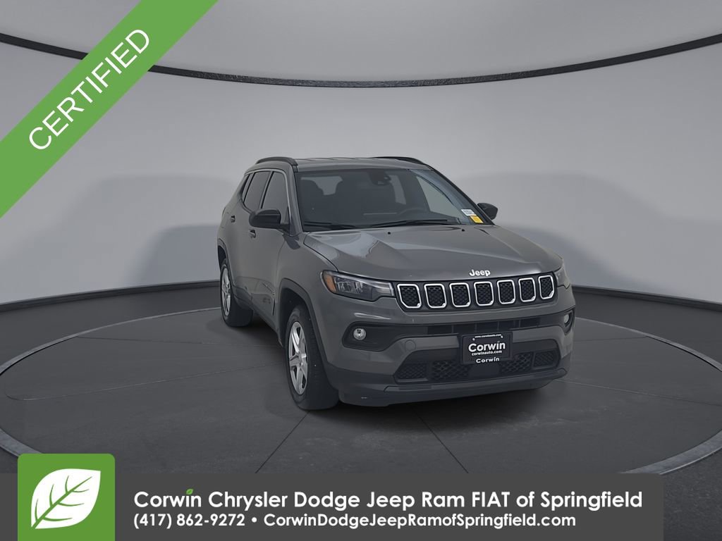 Certified 2024 Jeep Compass Latitude image 4