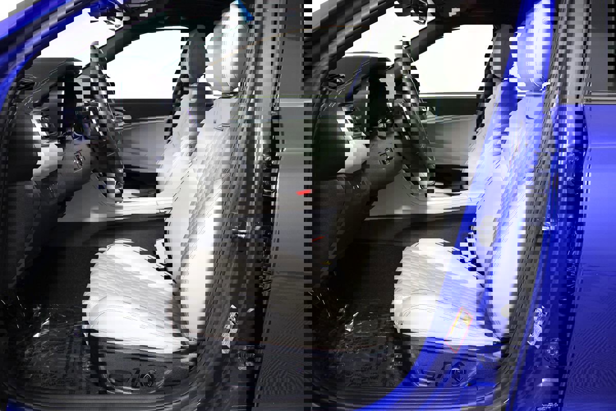 Used 2023 Genesis G70 2.0T w/ Sport Prestige Package image 30